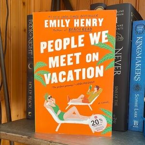 ‘People We Meet on Vacation' Book by Emily Henry